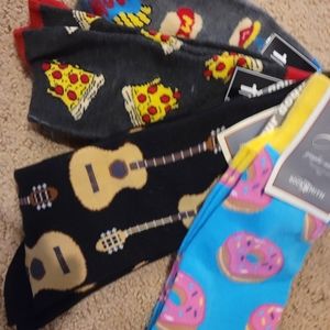Lot of (4) pair of graphic socks. New with tags. Same Day Ship.